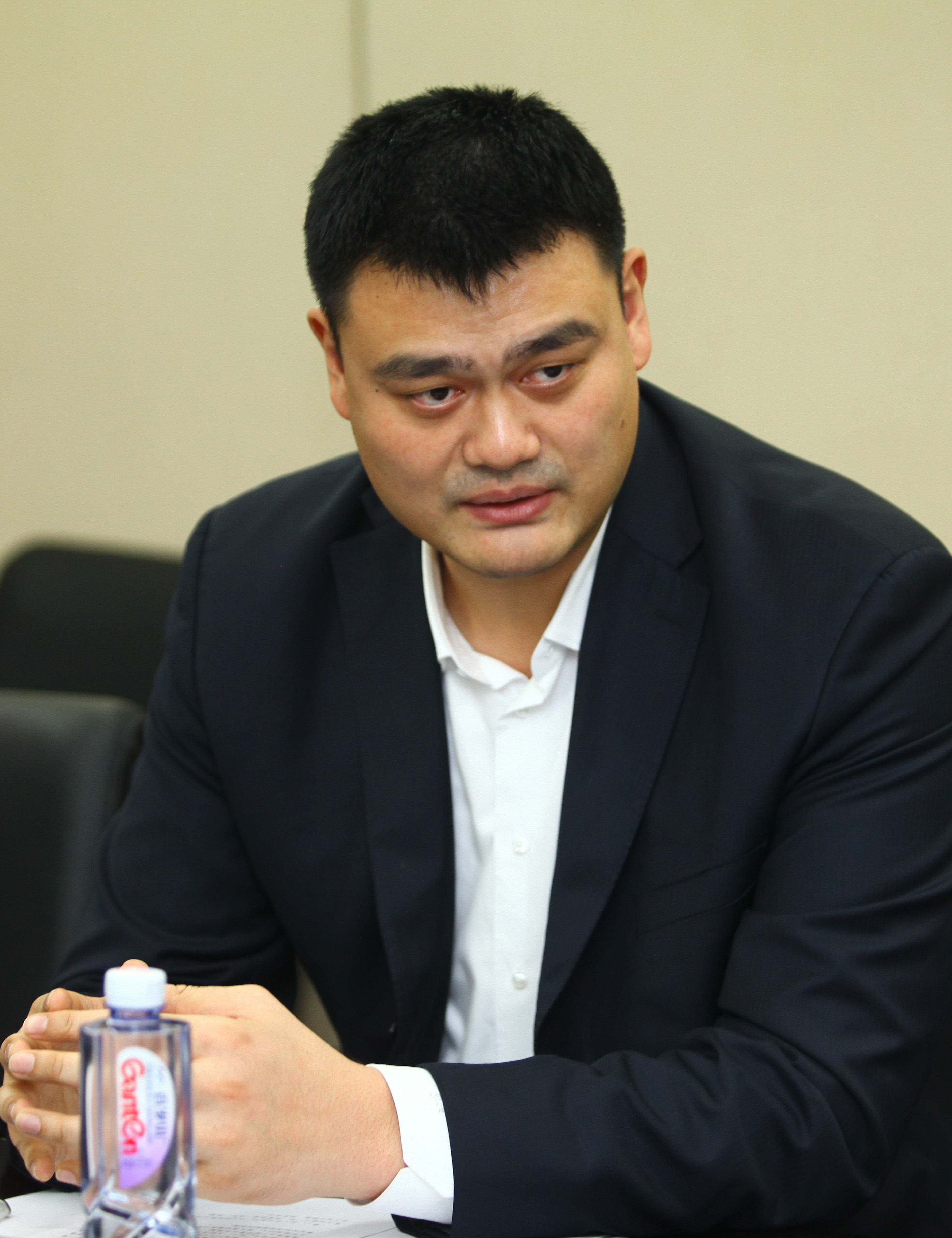 个三分球